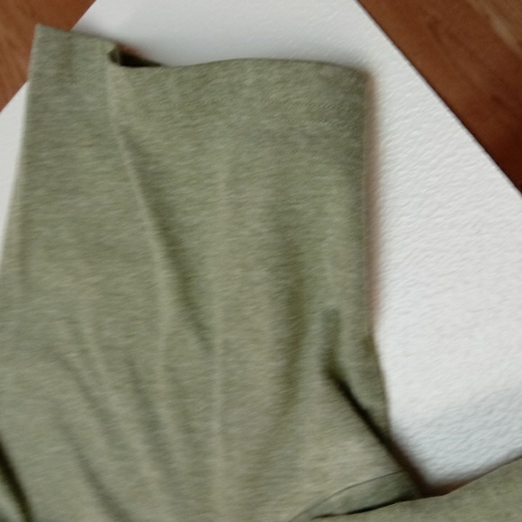 George button front tee with pocket - Picture 4 of 6